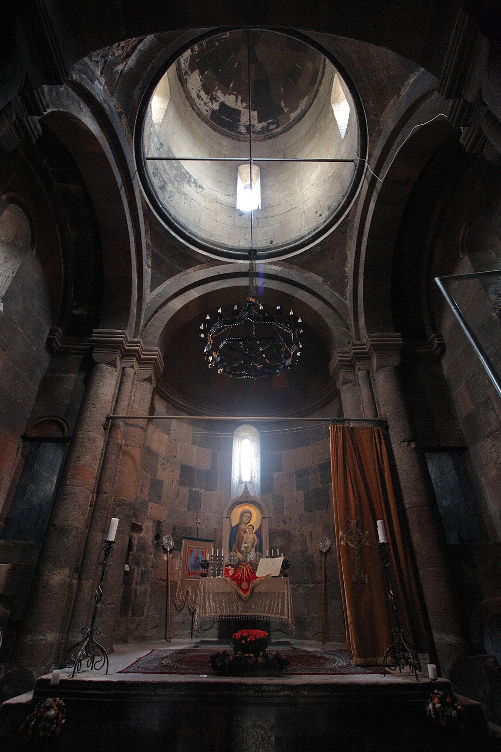 bill-hocker-saghmosavank-church-armenia-2013