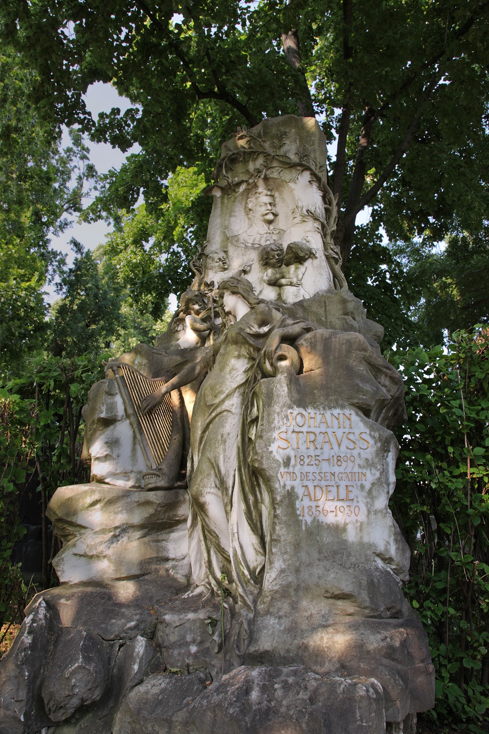 bill-hocker-central-cemetery-vienna-austria-2013