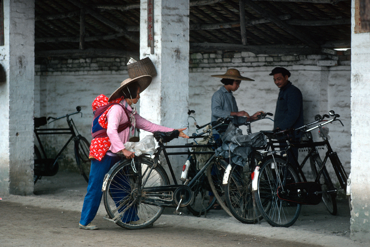 bill-hocker-bicycle-park-guangzhou-china-1979