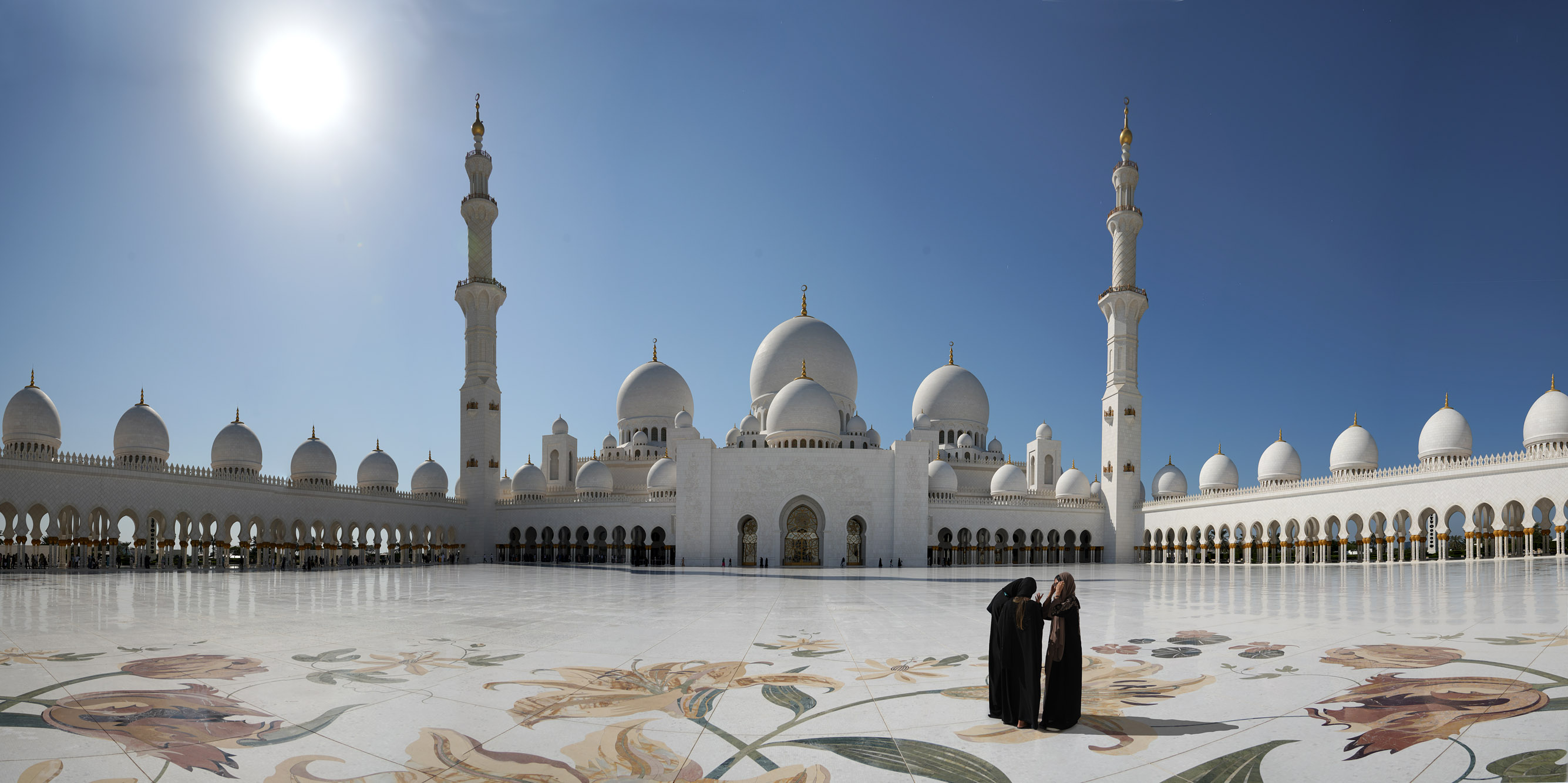 bill-hocker-shiekh-zayed-grand-mosque-abu-dhabi-uae-2024