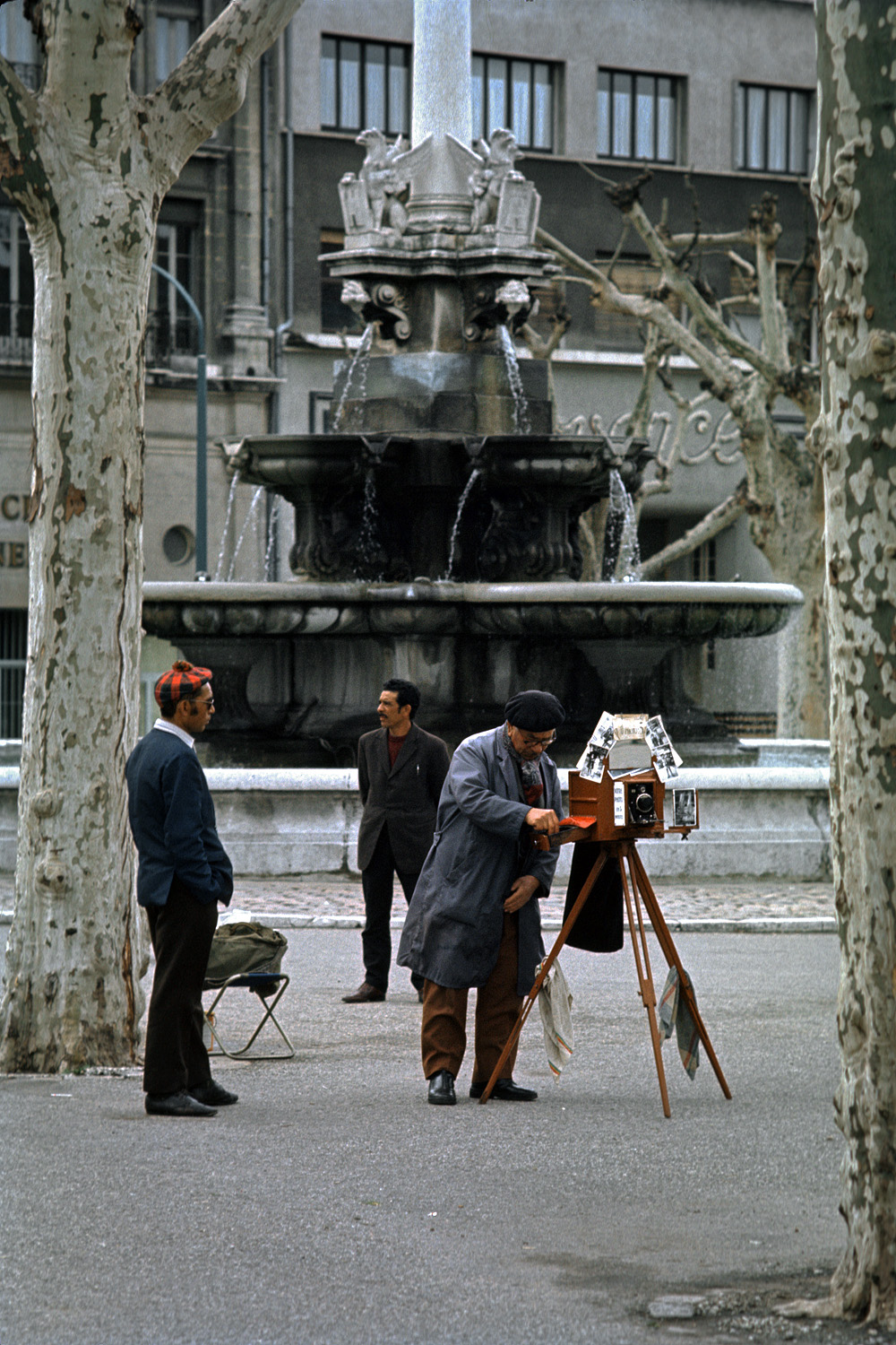 bill-hocker-photographer-paris-france-1972