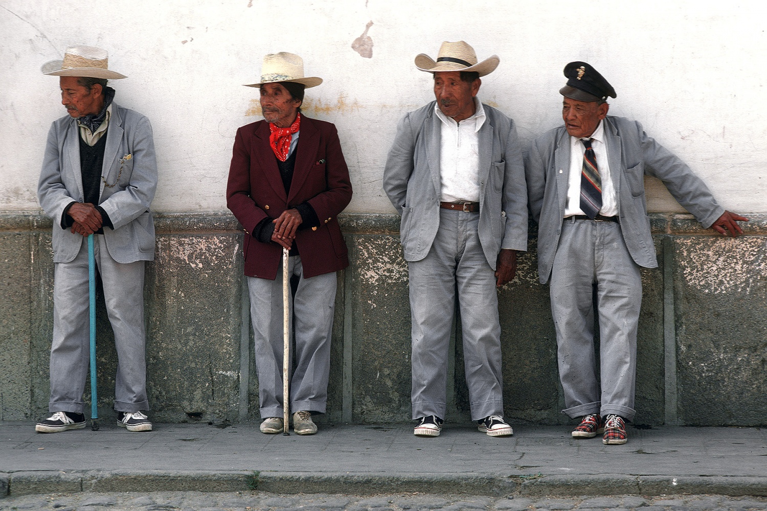 bill-hocker-gentlemen's-club-antigua-guatemala-1978