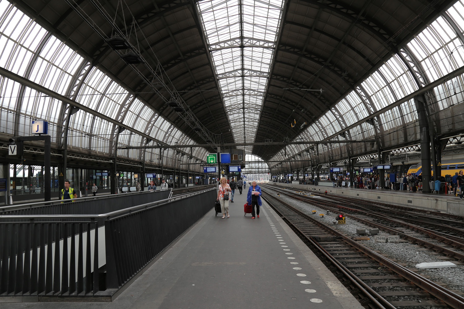 bill-hocker-station-amsterdam-holland-2016