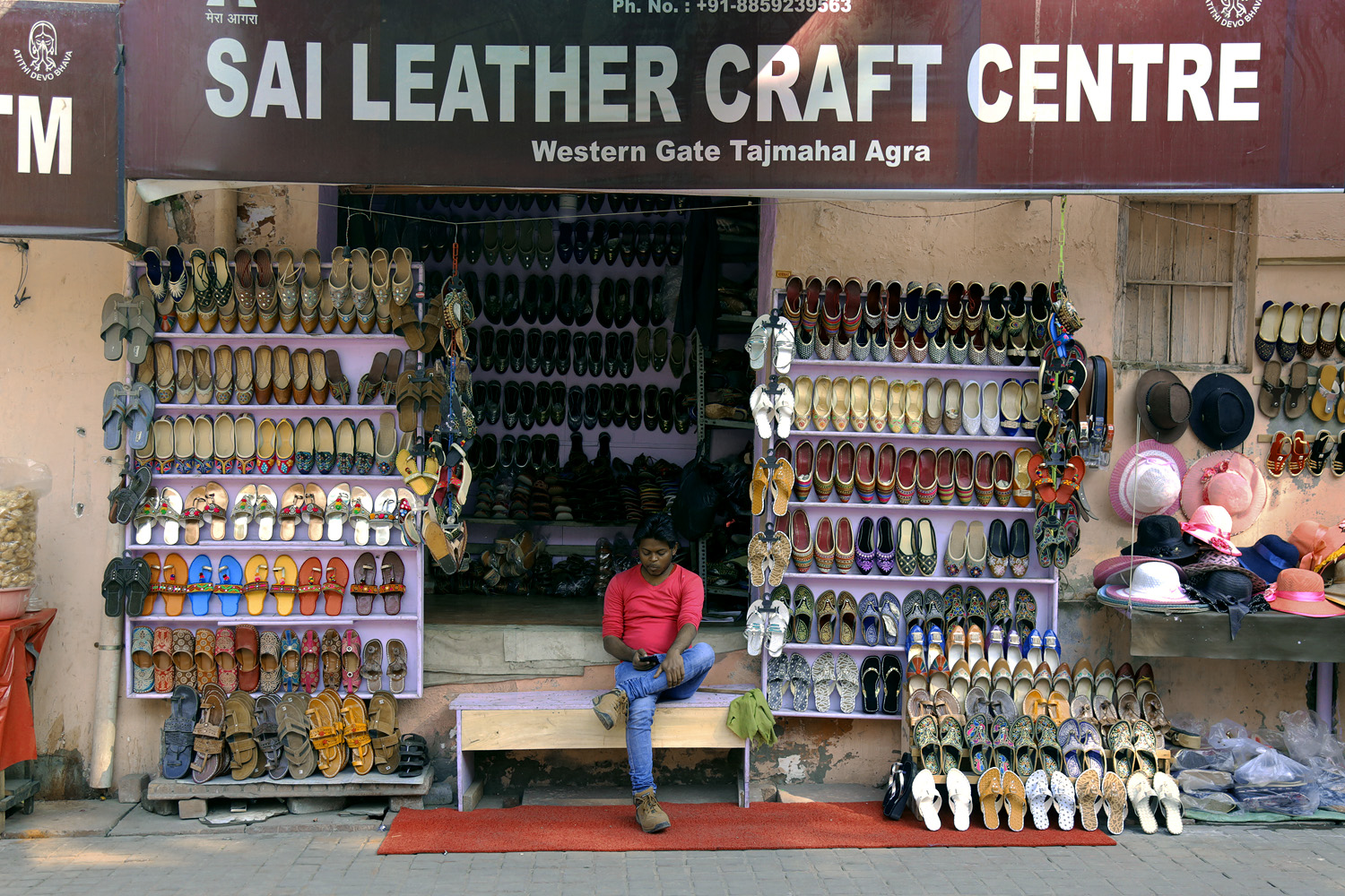 bill-hocker-leather-center--agra-india-2018