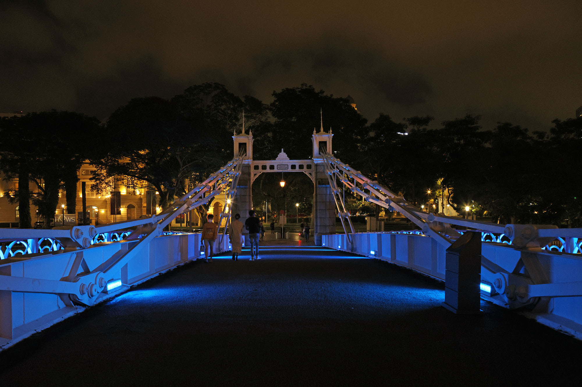 bill-hocker-cavenagh-bridge-singapore-2022