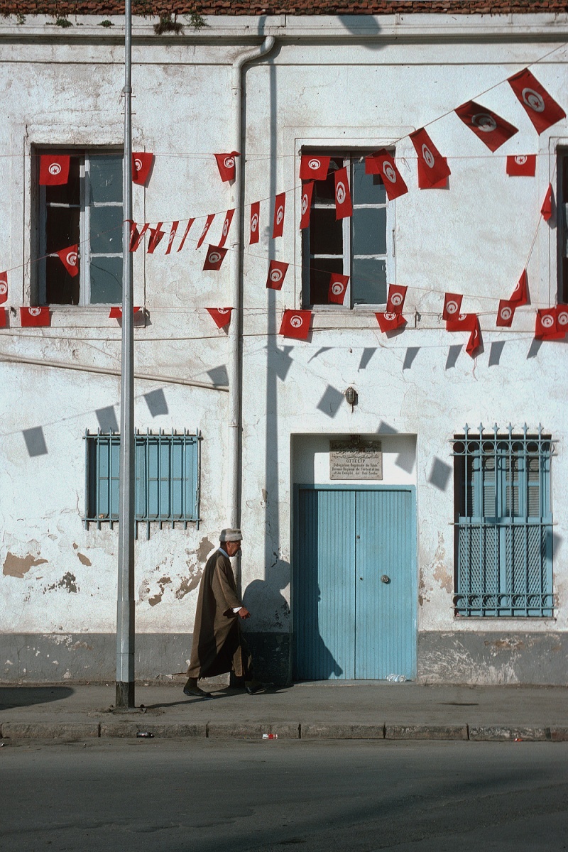 bill-hocker-party-pennants-tunis-tunisia-1994