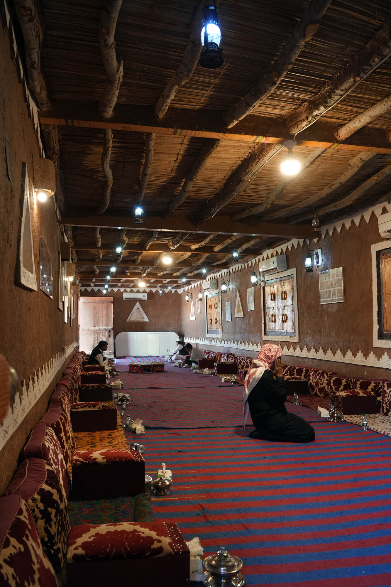 bill-hocker-restaurant-and-prayer-hall-ushaiqer-heritage-village-saudi-arabia-2024