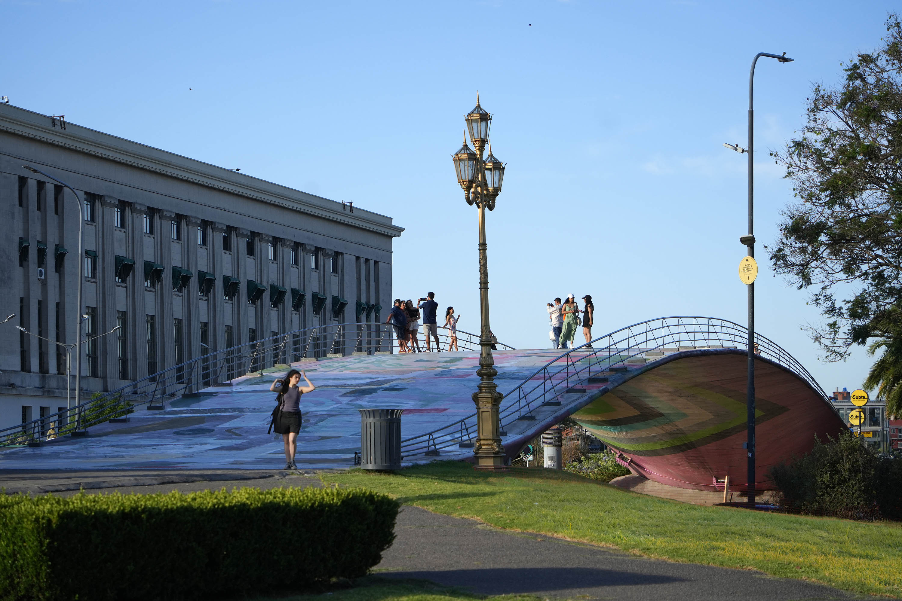 bill-hocker-puente-peatonal-dr-alfredo-roque-vítolo-buenos-aires-argentina-2024