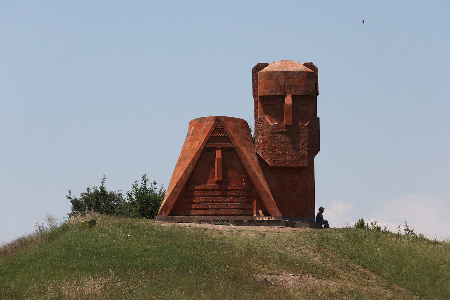 bill-hocker-tatik-papik-monument-near-stepanakert-armenia-2013