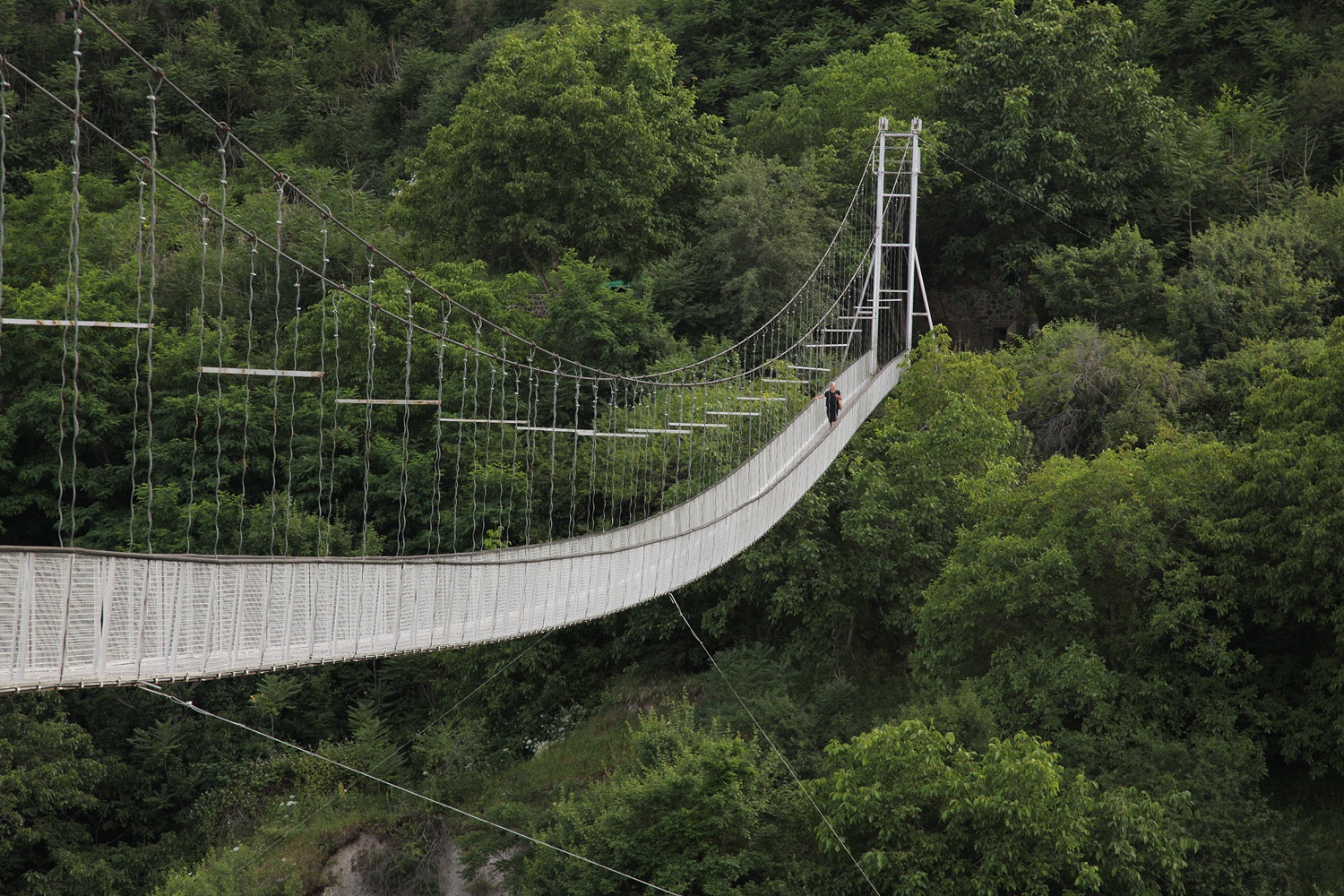 bill-hocker-bridge-to-old-khndzoresk-armenia-2013