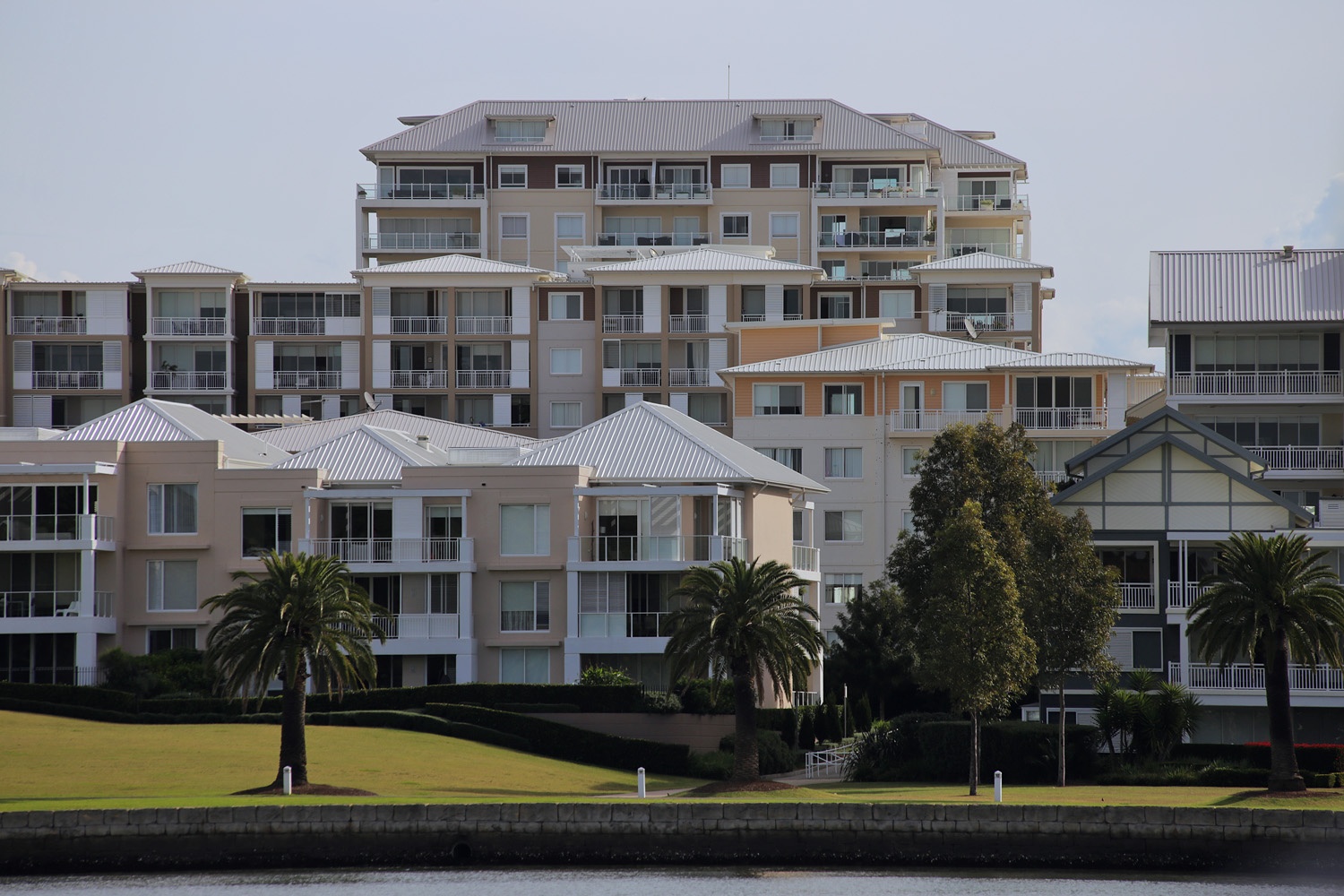 bill-hocker-sydney-harbour-housing-sydney-australia-2015