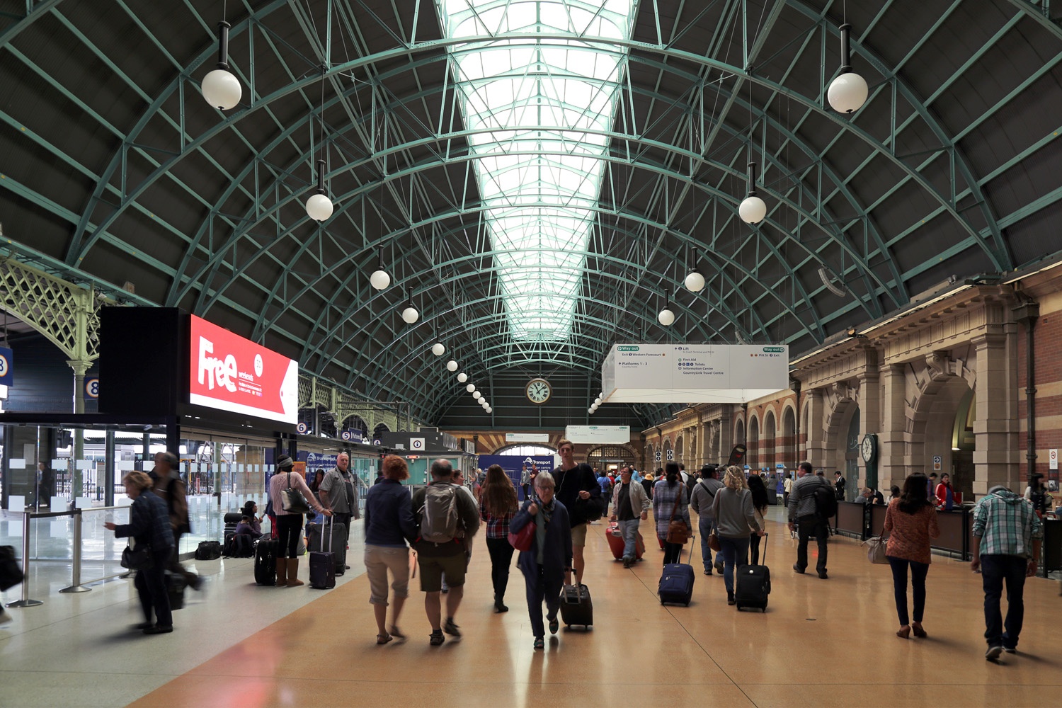 bill-hocker-central-station-sydney-australia-2015