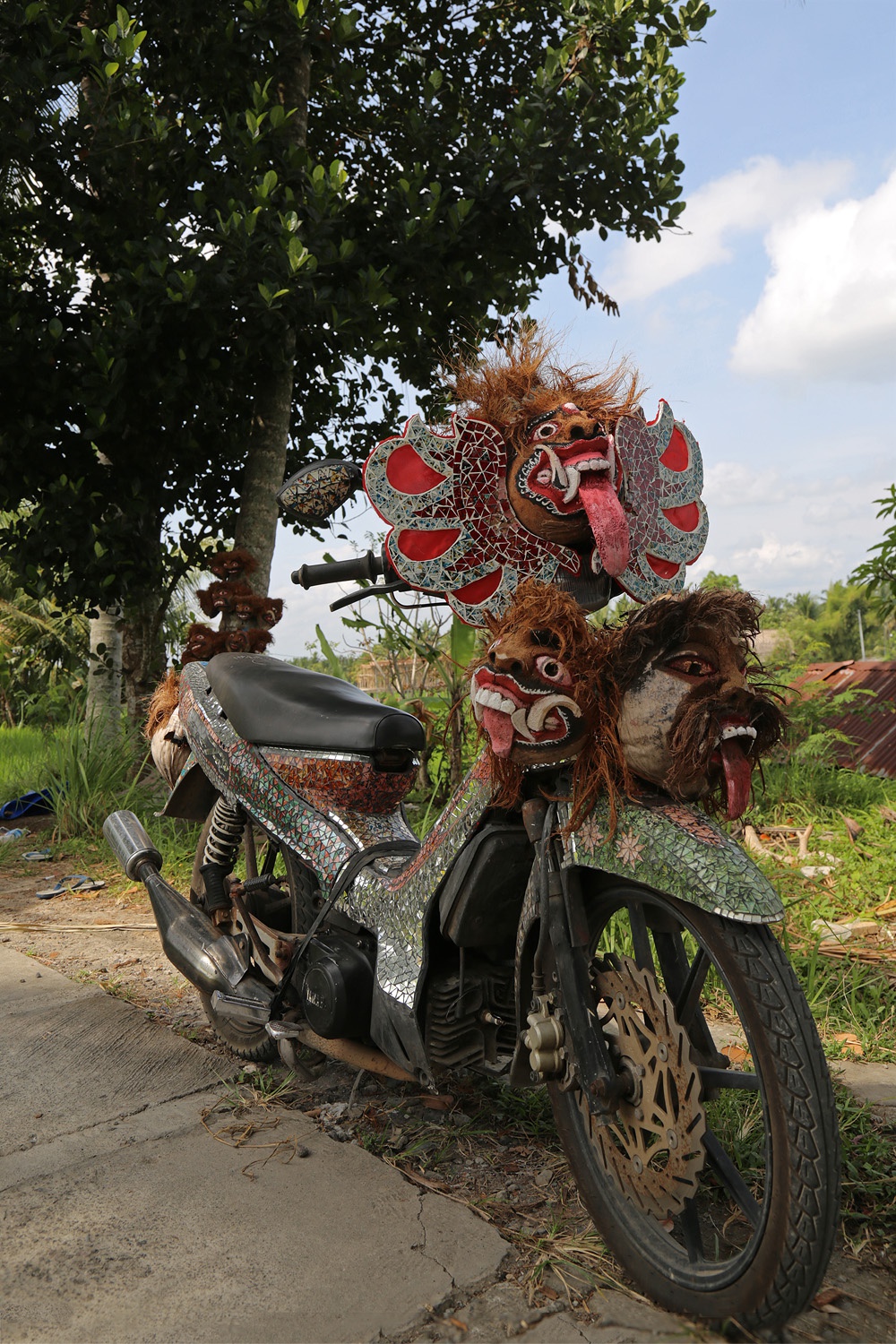 bill-hocker-coconut-masks-ubud-bali-indonesia-2016