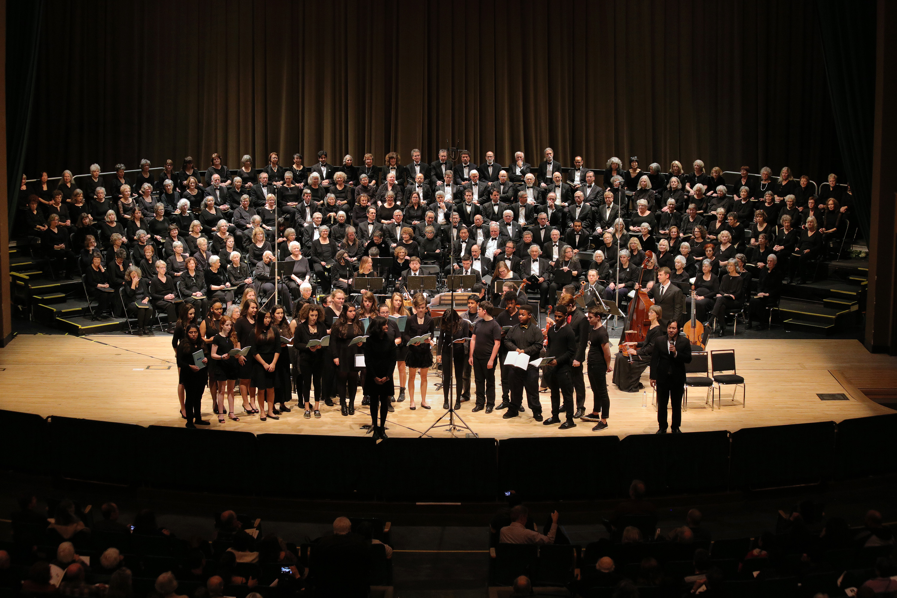 bill-hocker-berkeley-high-chorale-berkeley-community-theater-berkeley-california-2015