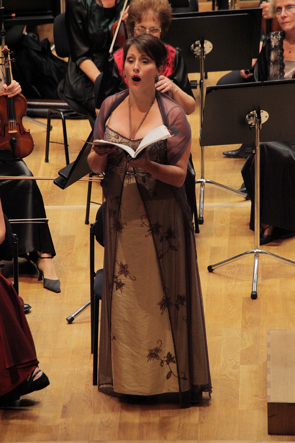 bill-hocker-soprano--carrie-hennessey-slovak-philharmonic-bratislava-slovakia-2013