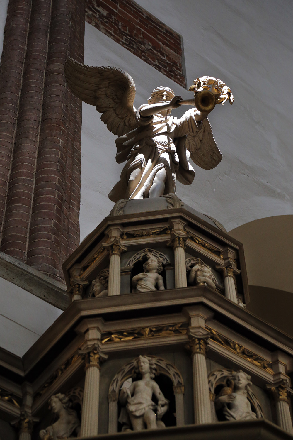 bill-hocker-pulpit-angel-riga-cathedral-riga-latvia-2019
