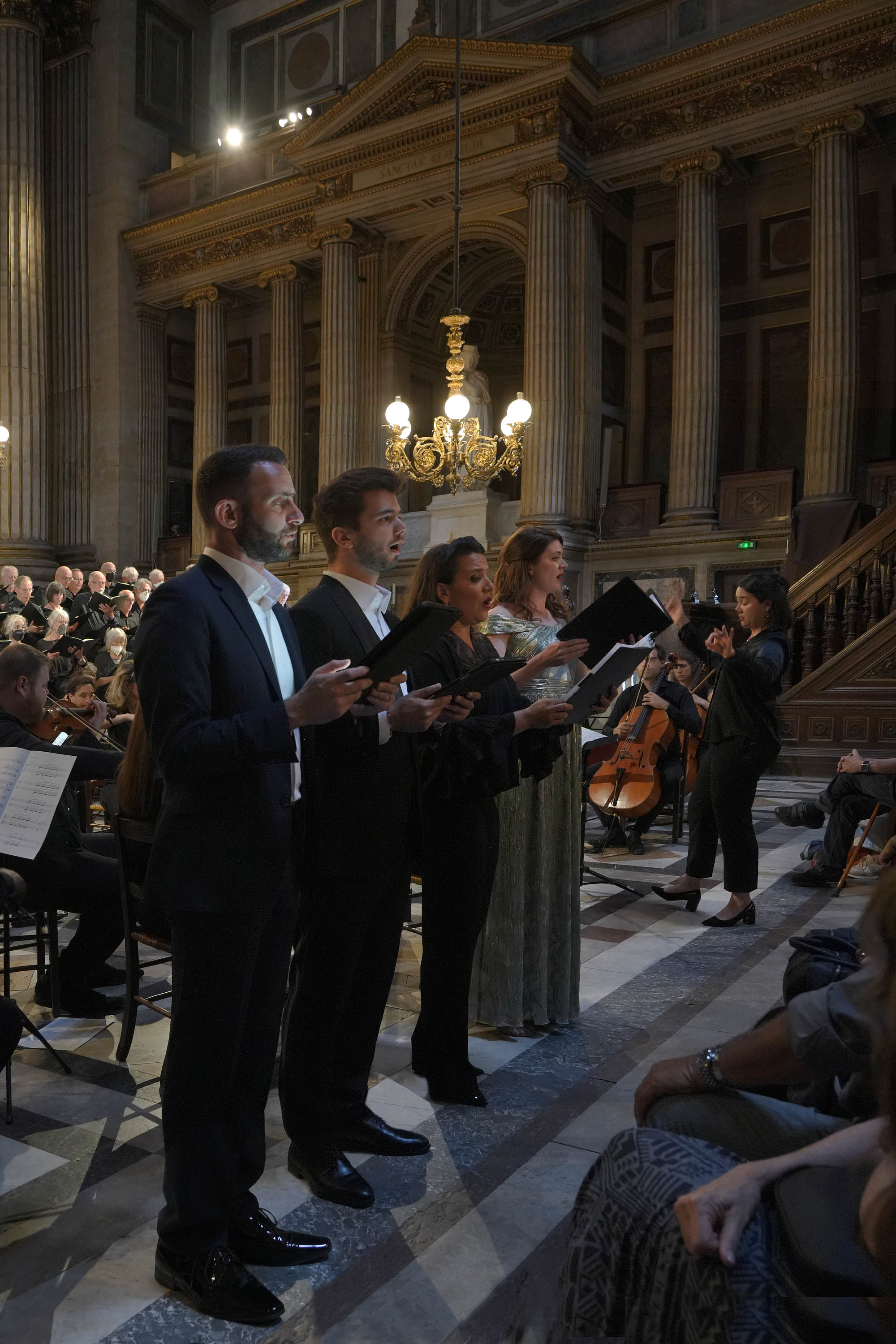 e25-parissoloistsC