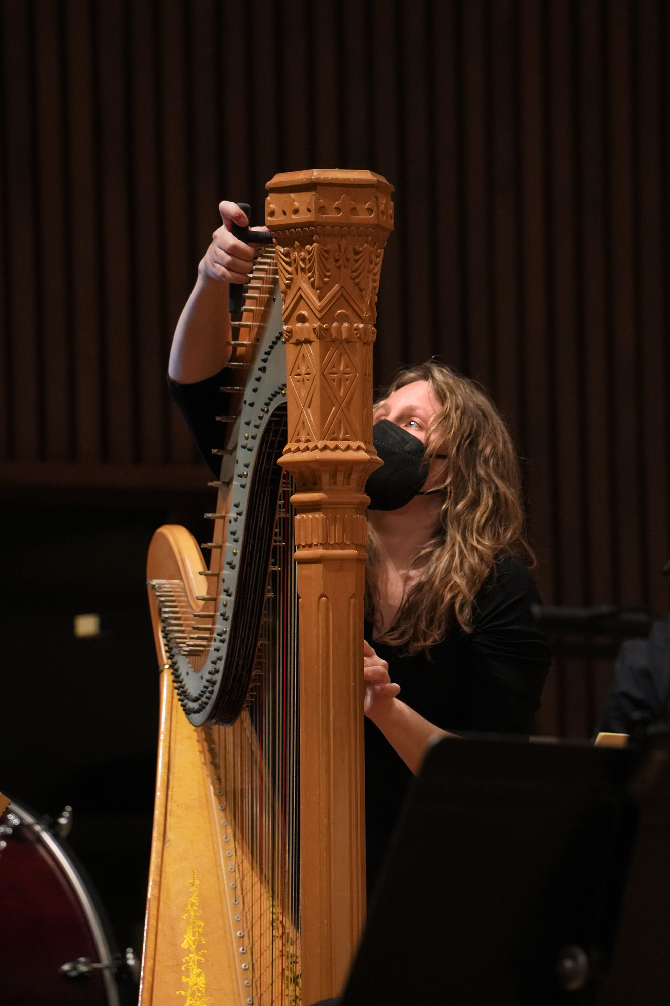 bill-hocker-harp-tuning-bcco-spring-concert-hertz-hall-berkeley-california-2024