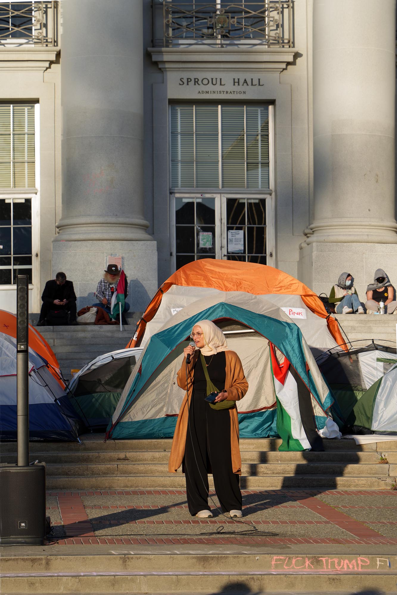 bill-hocker-gaza-protest-sproul-plaza-uc-berkeley-berkeley-california-2024