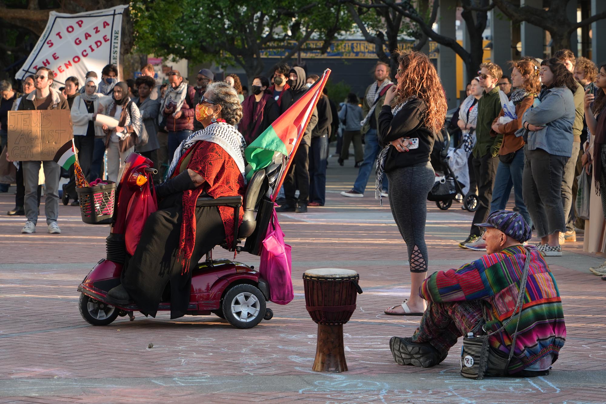 bill-hocker-gaza-protest-sproul-plaza-uc-berkeley-berkeley-california-2024