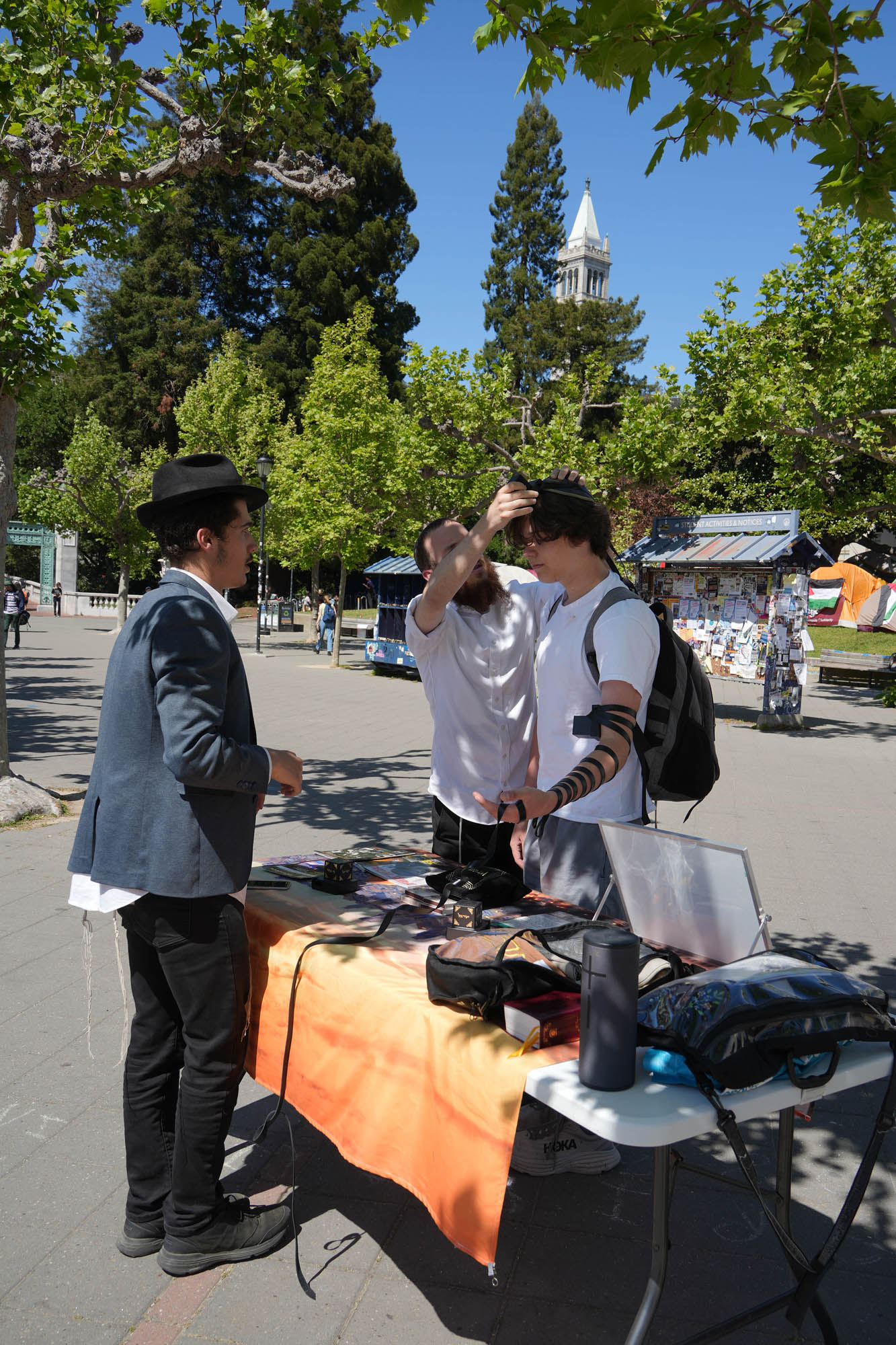 bill-hocker-judaism-information-table-gaza-protest-sproul-plaza-uc-berkeley-berkeley-california-2024