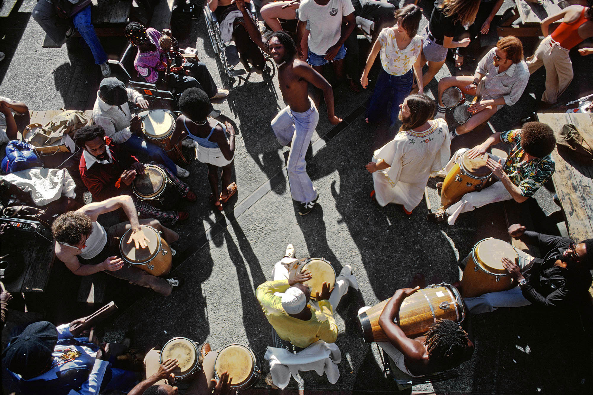 bill-hocker-lower-sproul-plaza-uc-berkeley-berkeley-california-1978