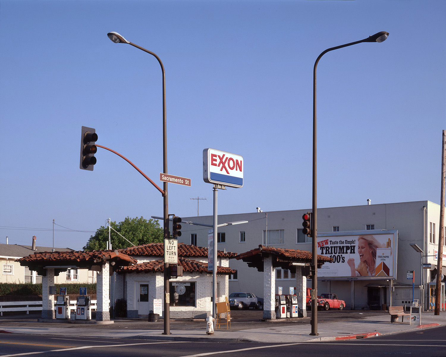 bill-hocker-gas-station-berkeley-california-1980