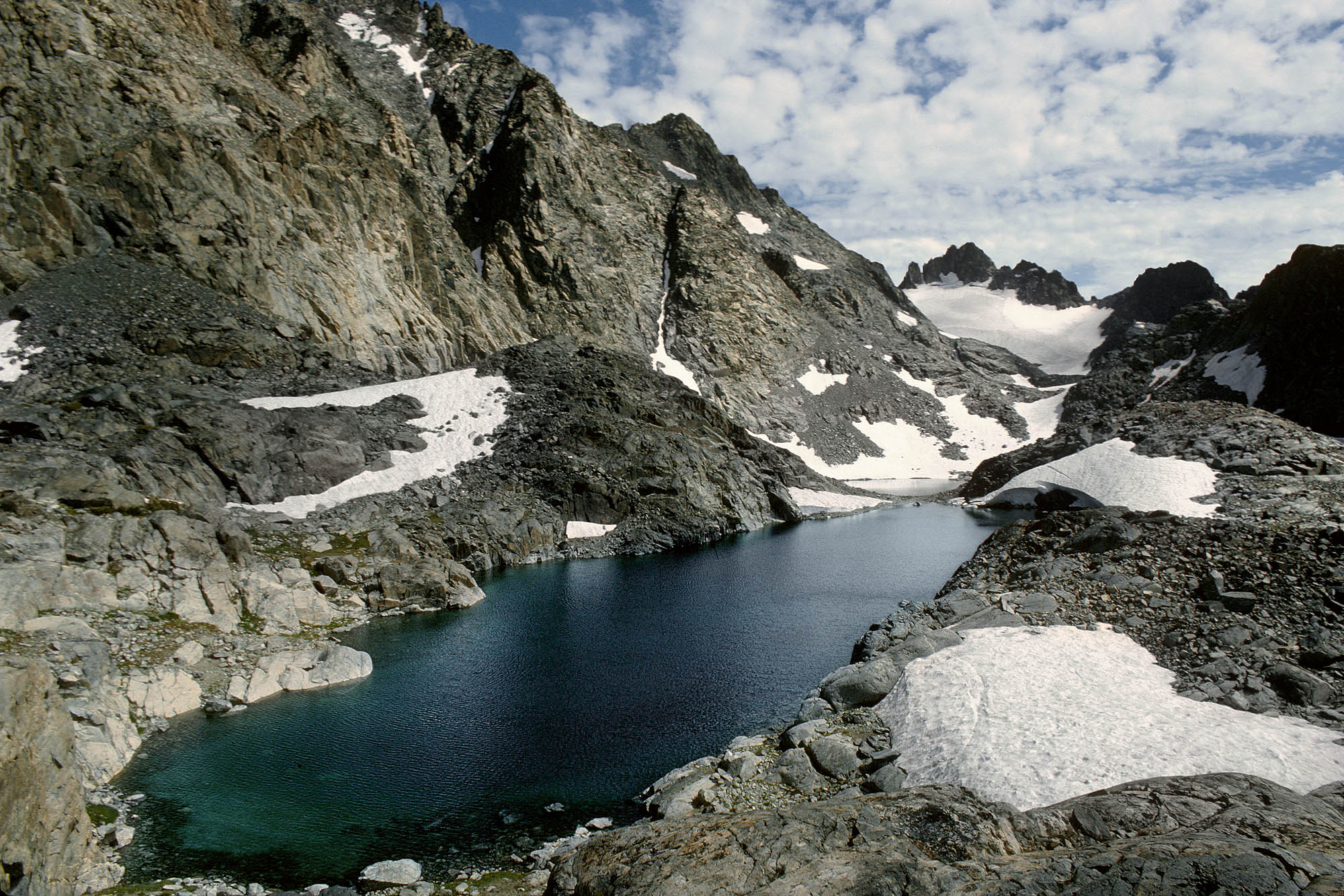 bill-hocker-ritter-lakes-neglected-peak-high-sierra-california-1979