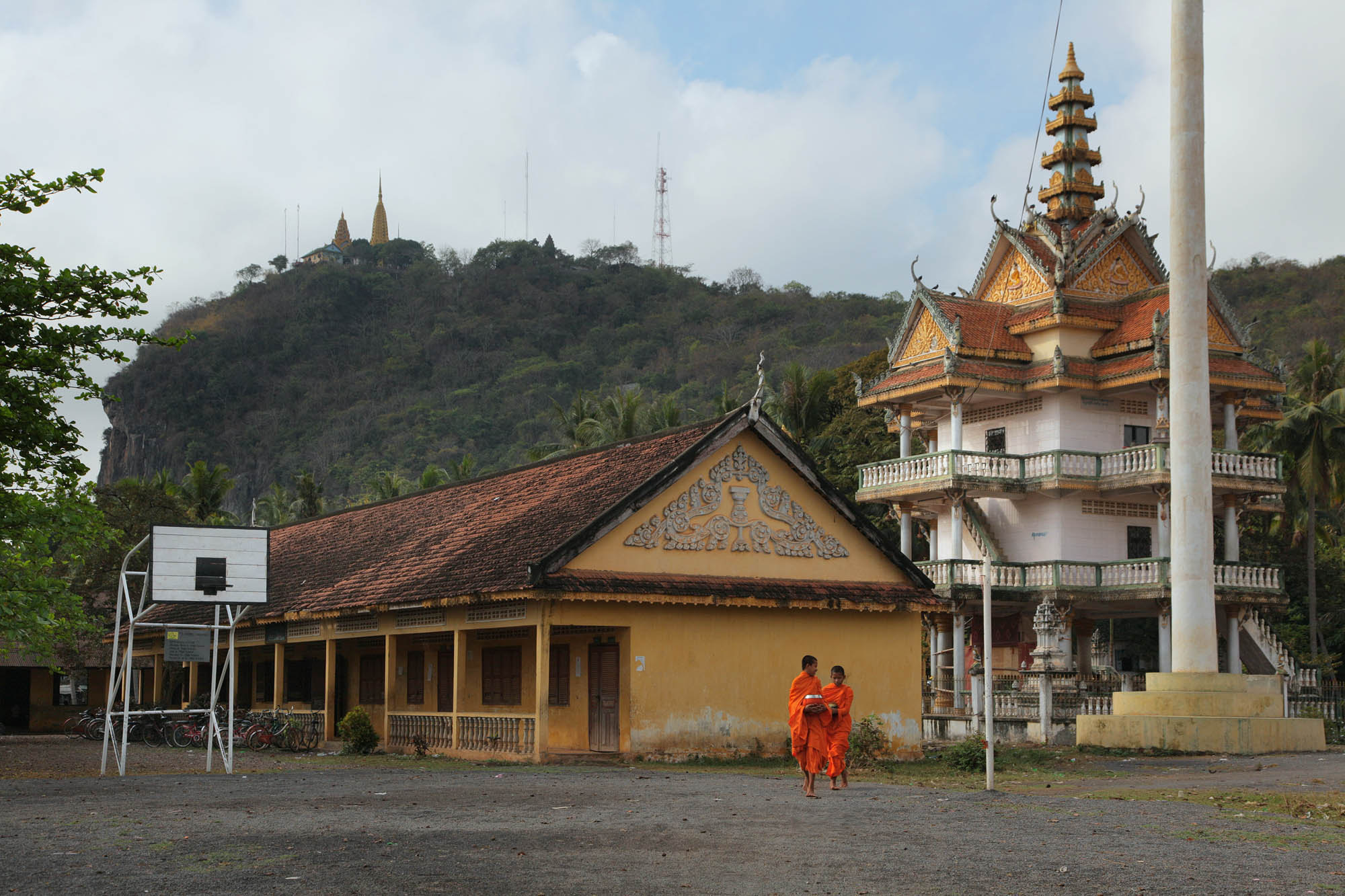 bill-hocker-monastery-phnom-sampow-cambodia-2010