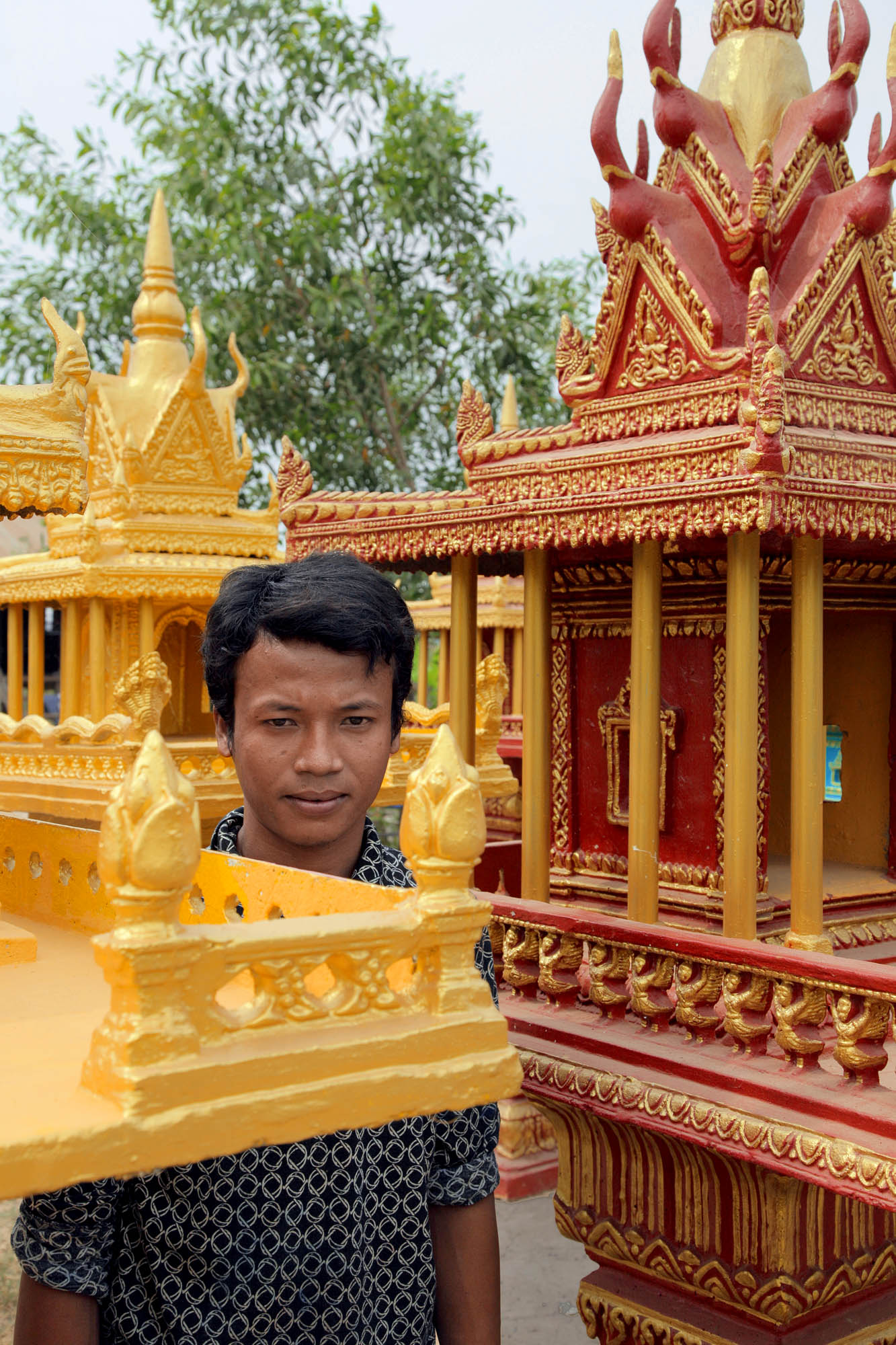 bill-hocker-shirne-maker-near-siem-reap-cambodia-2010
