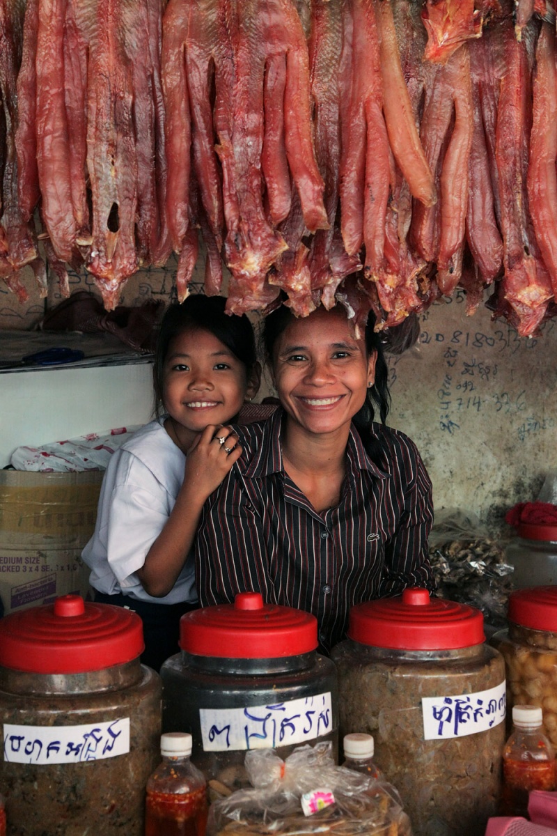 bill-hocker-mother-and-daughter-siem-reap-cambodia-2010