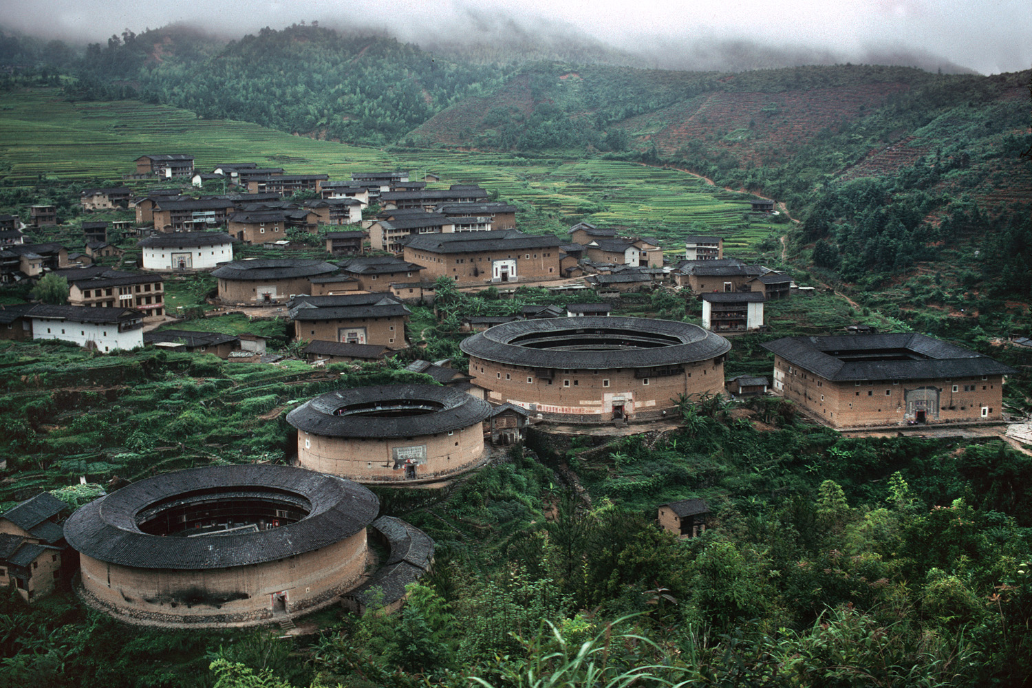 bill-hocker-xiayang-village-fujian-province-china-2002