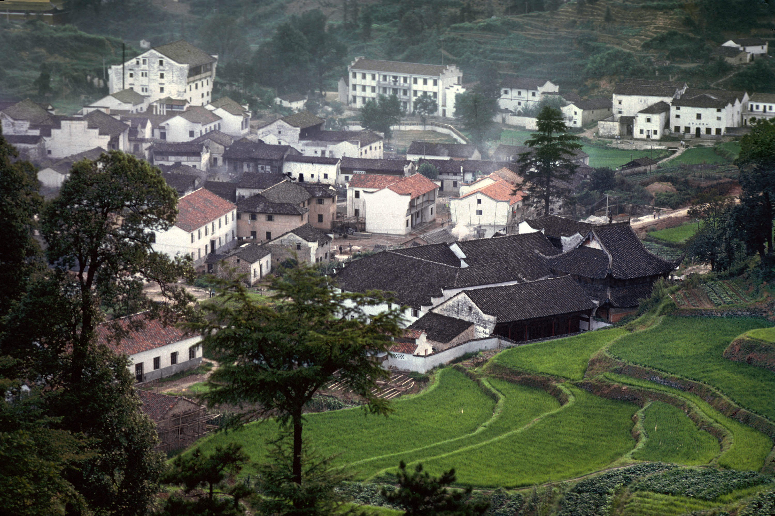 bill-hocker-juihua-town-anhui-china-1981