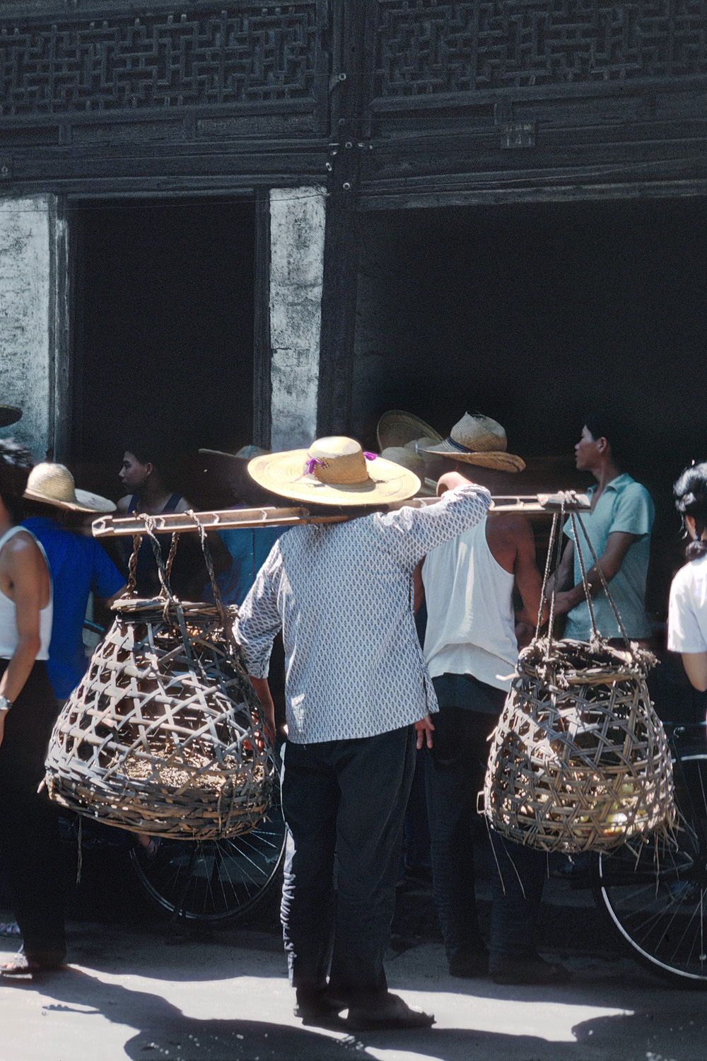 bill-hocker-shaoxing-zhejiang-china-1981