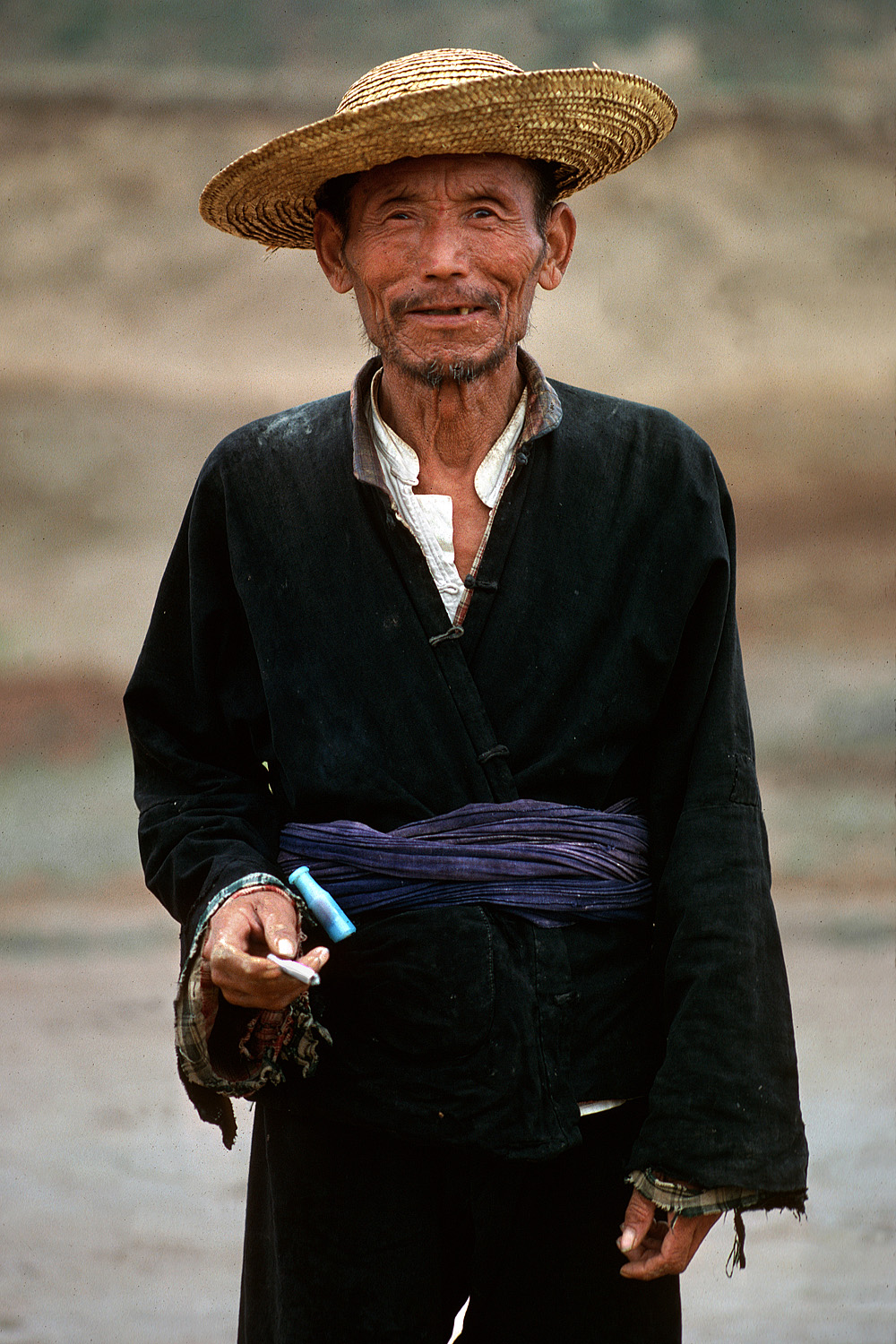 bill-hocker-smoker-shanxi-china-1981