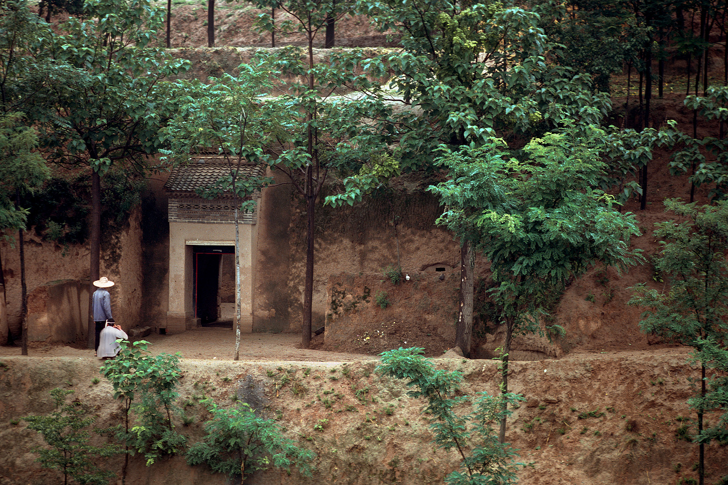 bill-hocker-underground-house-xi'an-shaanxi-china-1981