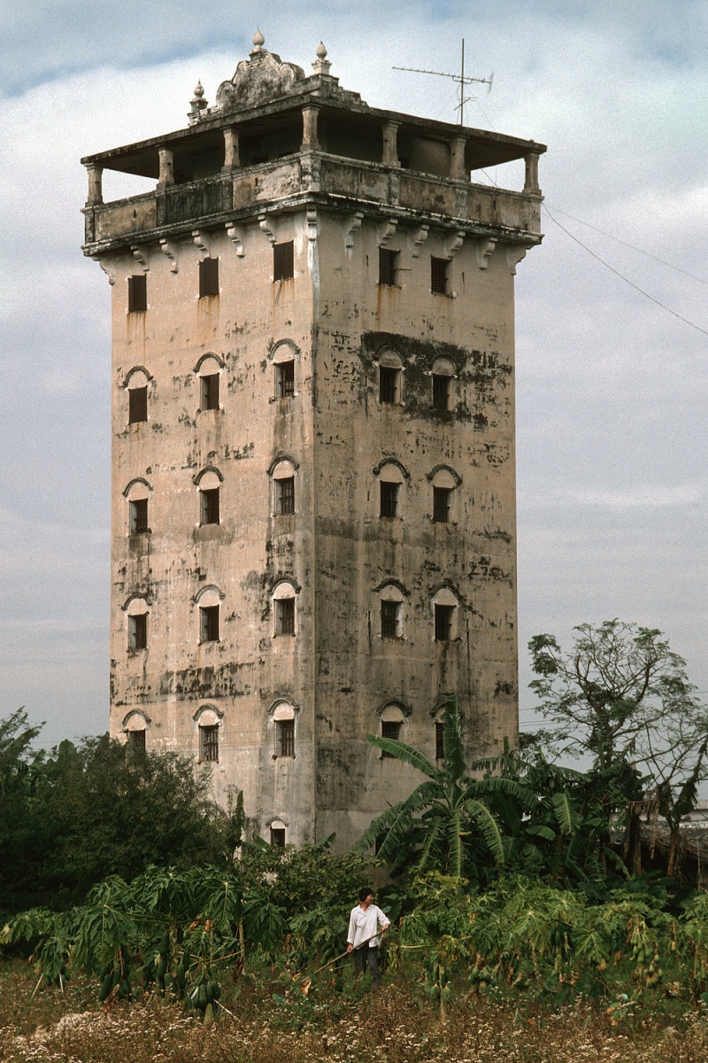 bill-hocker-tall-tower-guangdong-china-1996
