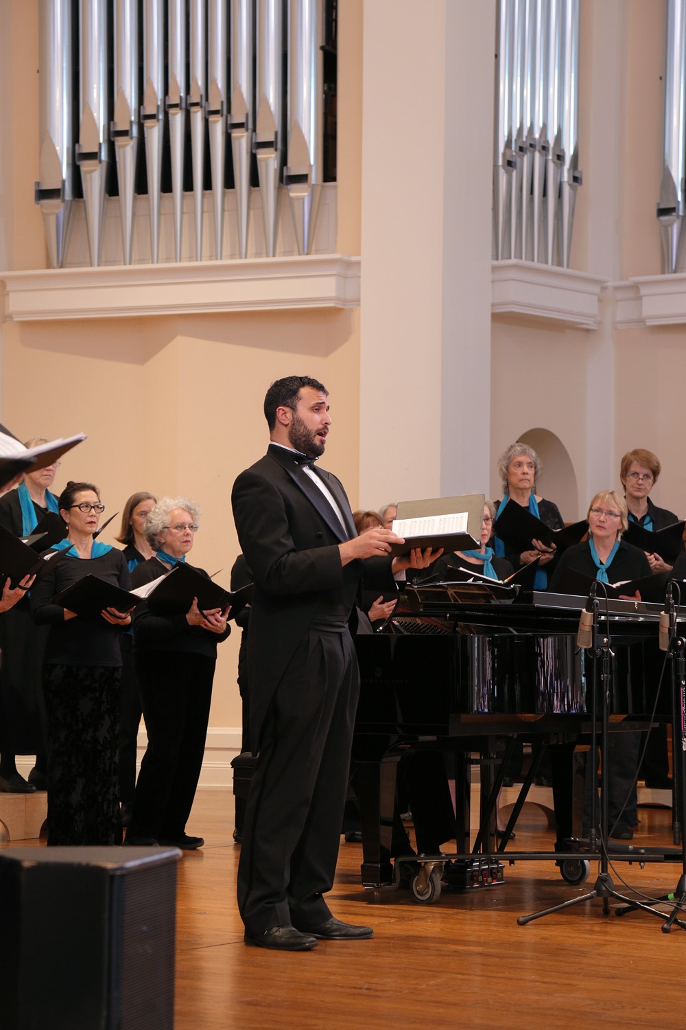 bill-hocker-elliott-encarnación-chora-nova-1st-congregational-church-berkeley-california-2015