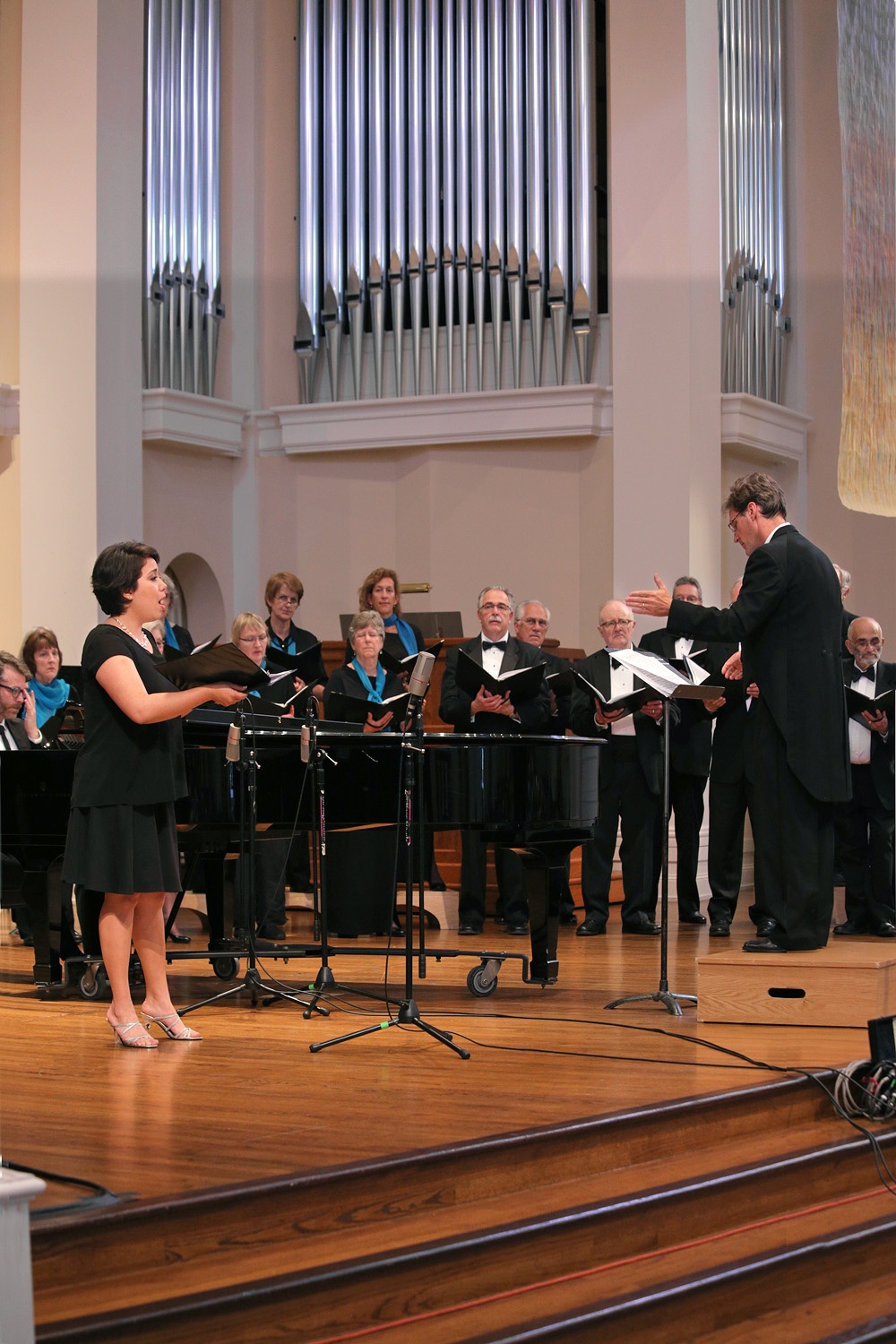 bill-hocker-gabriela-estaphanie-solis-chora-nova-1st-congregational-church-berkeley-california-2015