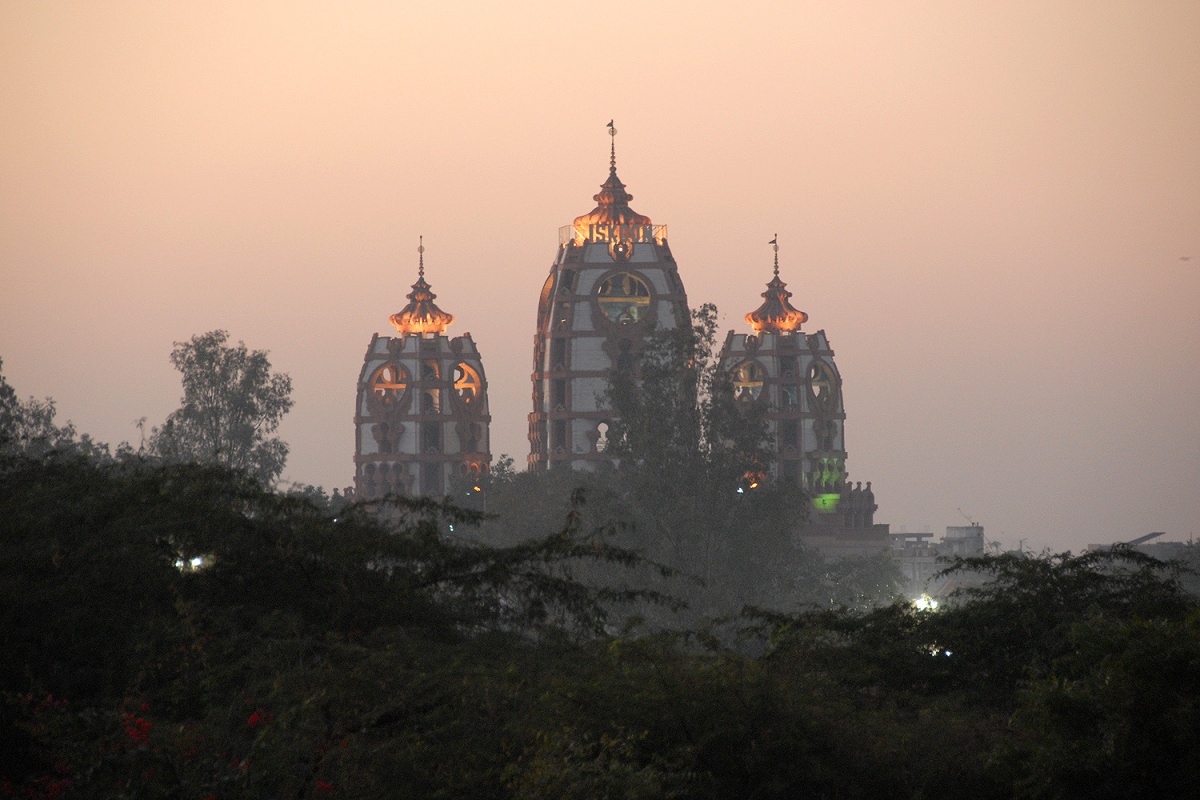 bill-hocker-krishna-temple-new-delhi-india-2006