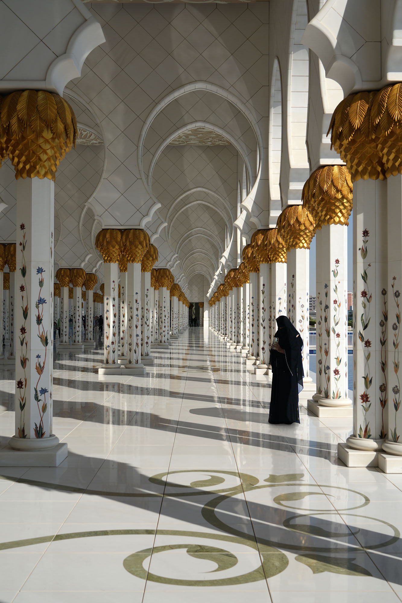 bill-hocker-sheikh-zayed-grand-mosque-abu-dhabi-uae-2024