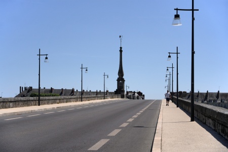 Pont Jacques-Gabriel
Blois, France