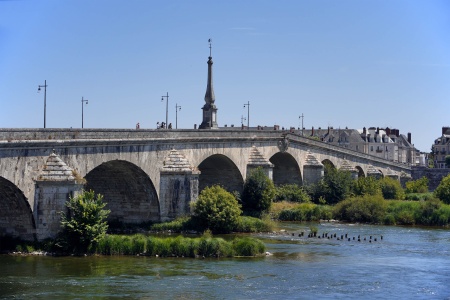 Pont Jacques-Gabriel
Blois, France