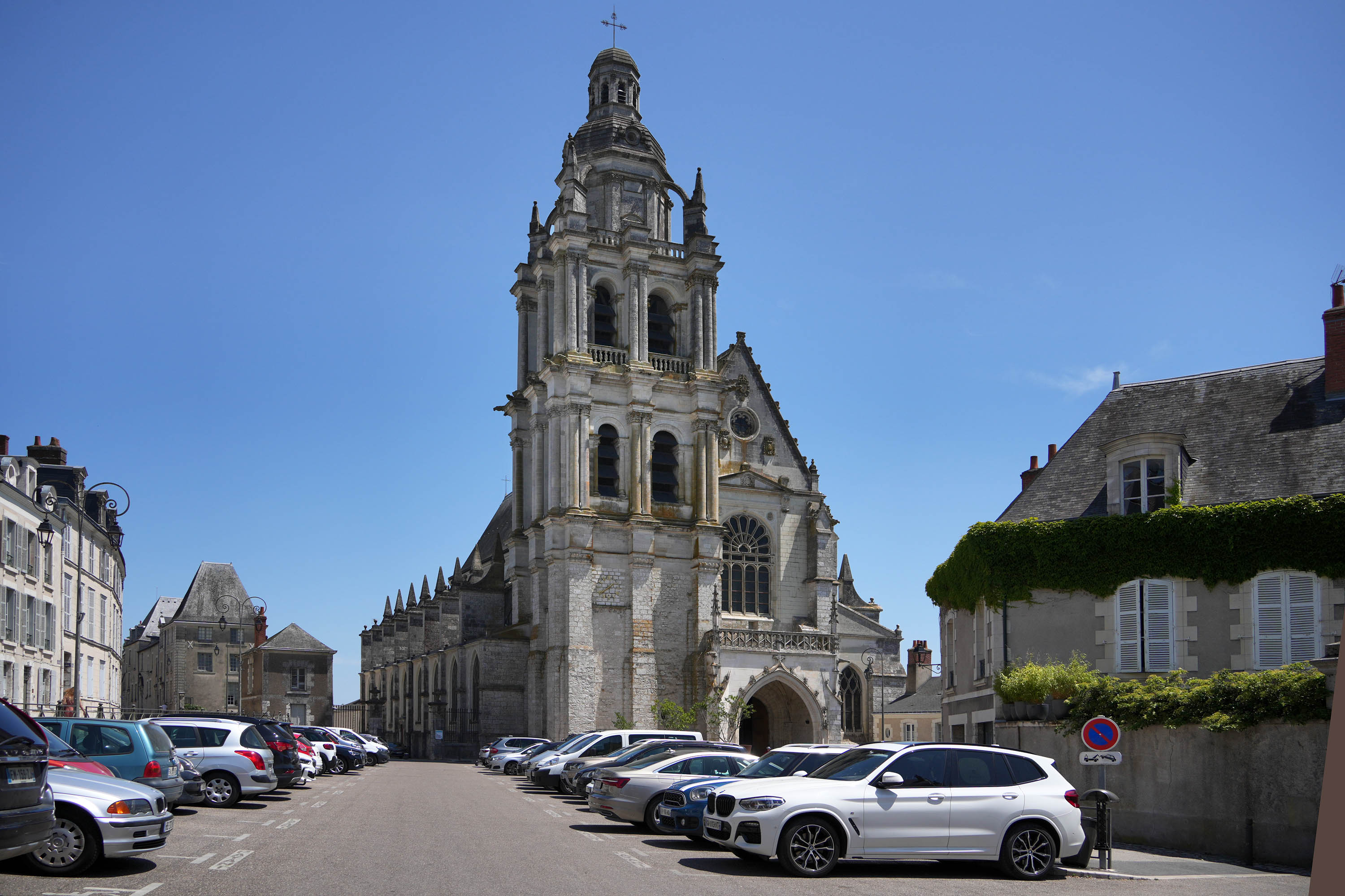 bill-hocker-cathedral-saint-louis-bloi-france-2025