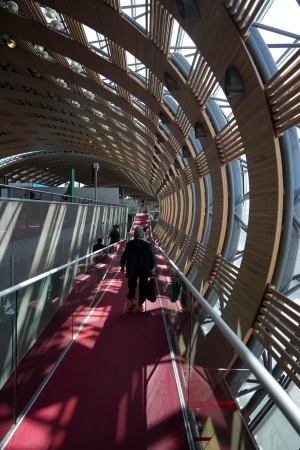 Terminal 2E
Charles de Gualle Ariport Walkway
Paris, France