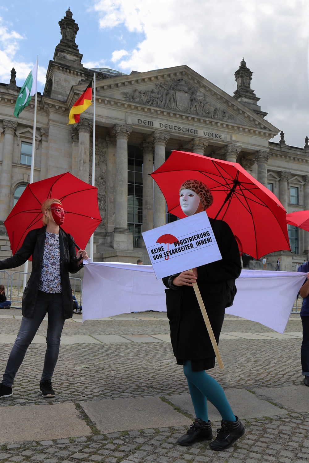 bill-hocker-protest-reichstag-berlin-germany-2016