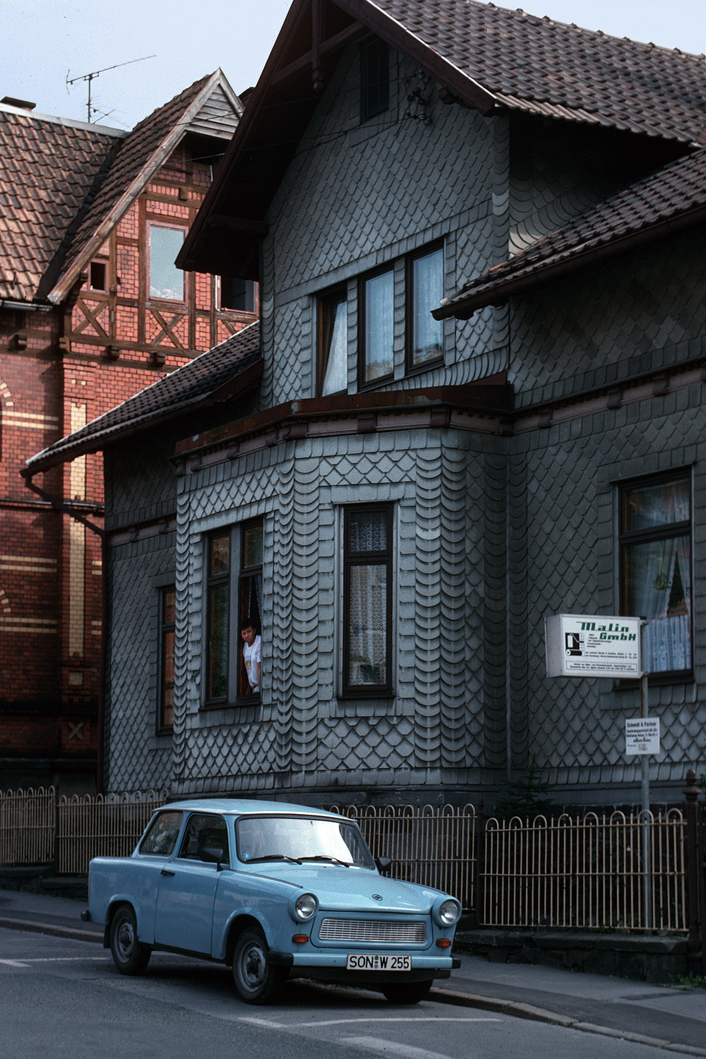 bill-hocker-trabant-and-slate-house-former-east-germany-1989