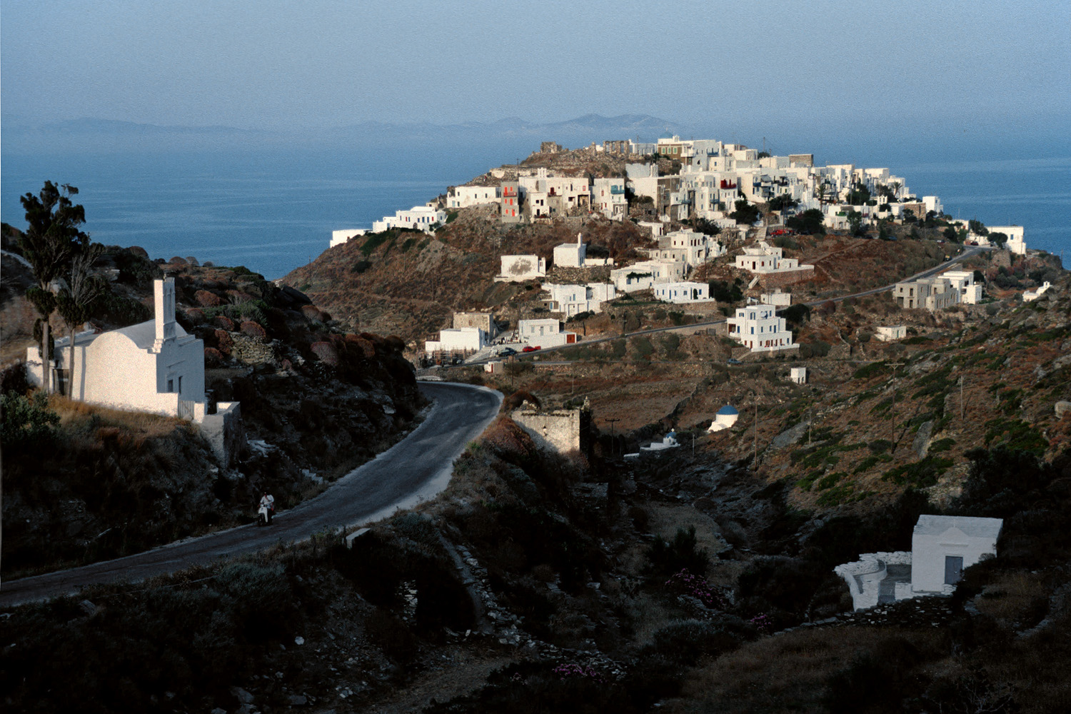 bill-hocker-castel-sifnos-sifnos-greece-1992