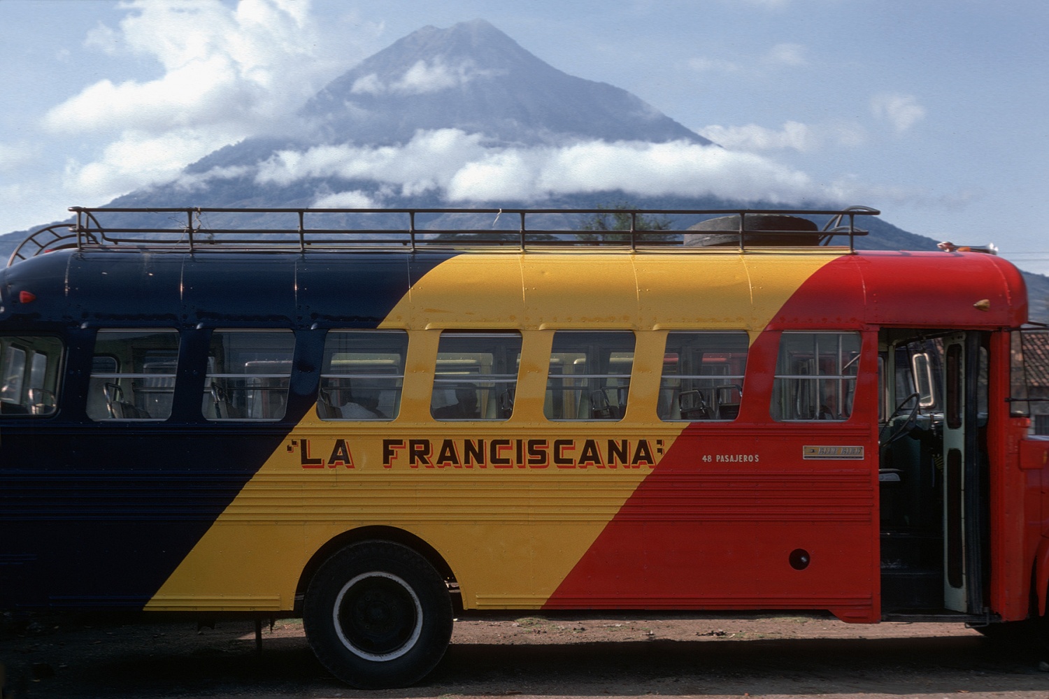 bill-hocker-bus-depot-acatenango-(it's-that-close)-antigua-guatemala-1978