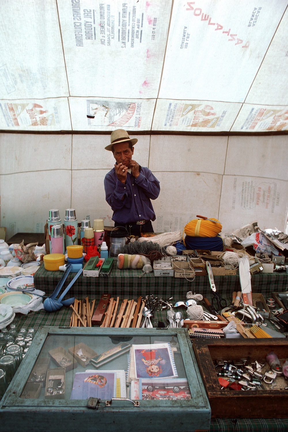 bill-hocker-market-vendor-chichicastenango-guatemala-1978